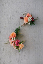 Load image into Gallery viewer, Boutonnière + Corsage Set